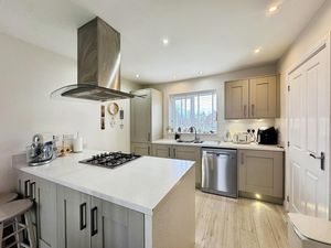 Photo 15- click for photo gallery